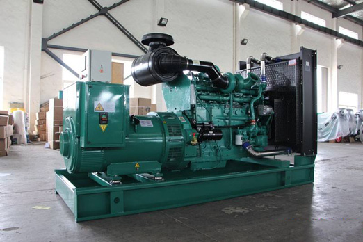 恩施320kw康明斯柴油发电车出租_COPY_COPY
